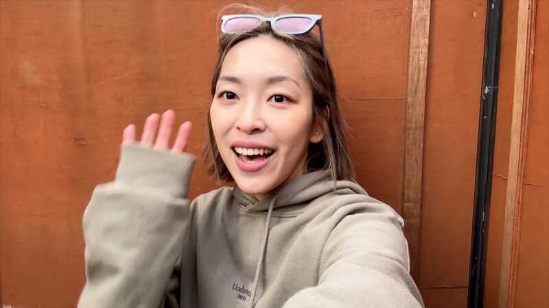 1,001 Wishes: New Year's greetings from a South Korean pet shop owner video poster