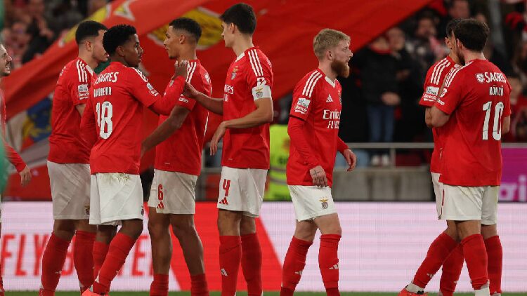 Benfica_extend_lead_at_Primeira_Liga_top_after_3-0_win_against_Estoril - My Global News: Young Voices Benfica extend lead at Primeira Liga top after 3-0 win against Estoril