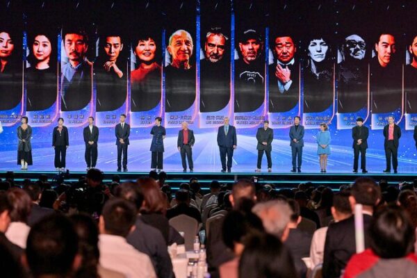 Movies by the Sea: Hainan Island’s Exciting Film Festival! CGTN The Vibe 20241209
