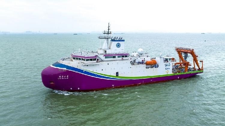 China delivers self-developed deep-sea scientific research vessel