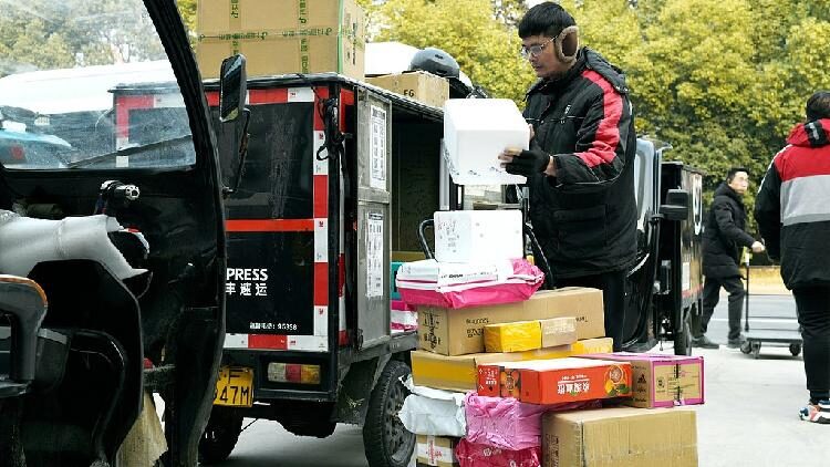 China_tackles_algorithmic_exploitation_of_delivery_workers - My Global News: Young Voices China tackles algorithmic exploitation of delivery workers