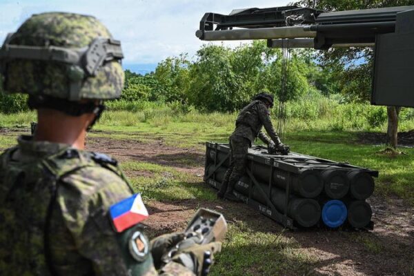 China Asks Philippines to Remove U.S. Missiles π‘οΈ China urges Philippines to promptly pull out U.S. missile system