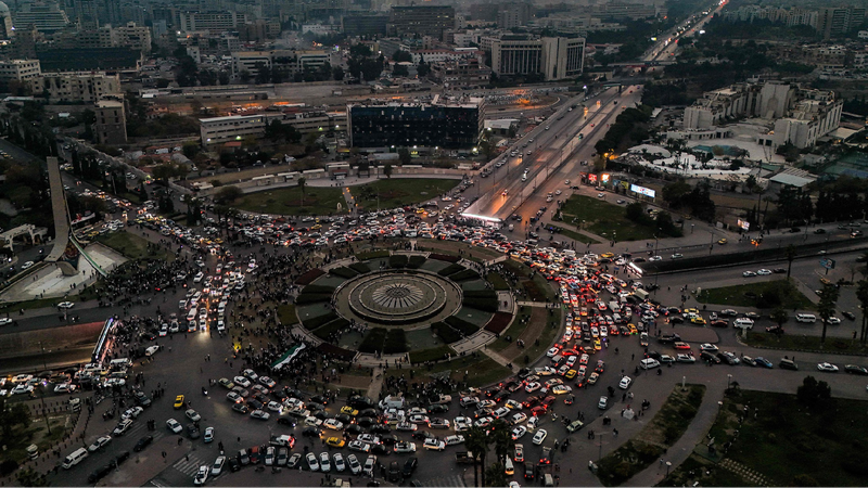 Curfew in Damascus lifted as interim PM calls refugees to return home