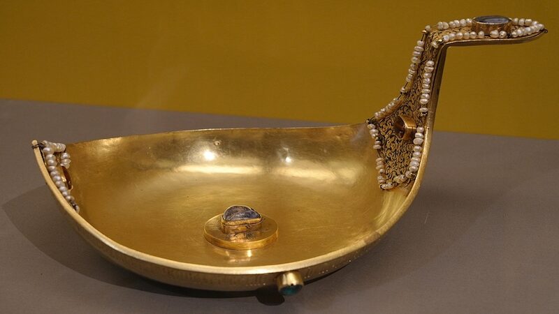 Explore Russia's culinary jewels at the National Museum of China video poster