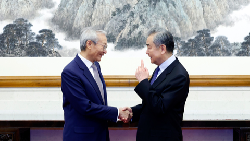 China’s Wang Yi Says “Let’s Work Together!” with SCO Countries π€ FM Wang Yi says China will continue to support the work of SCO