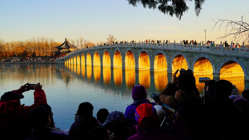 In_winter_Kunming_Lake_is_like_a_mirror - My Global News: Young Voices In winter, Kunming Lake is like a mirror