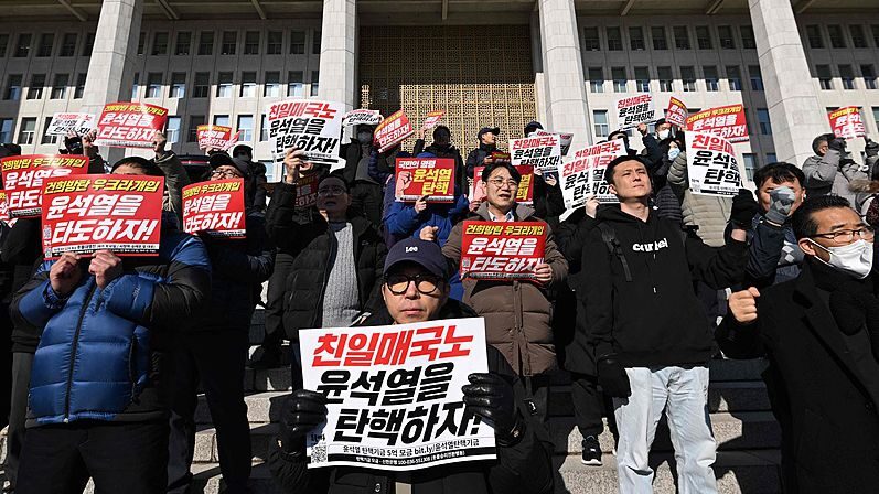 Big Protests in South Korea: People Want Their President Impeached Live: Protesters gather in front of parliament in Seoul video poster
