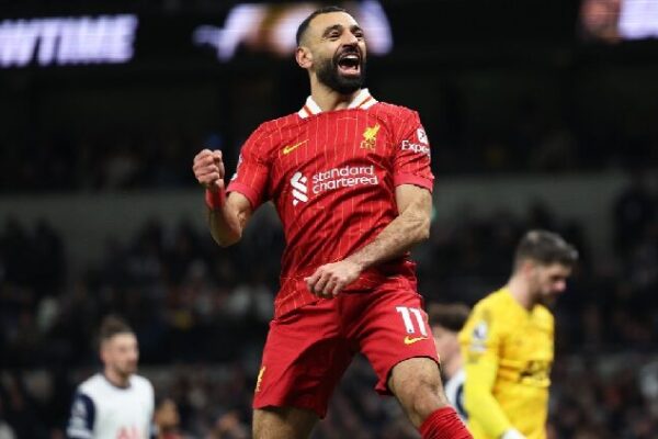 Mohamed Salah’s Amazing Goals: A Hero for Liverpool Fans! Liverpool hit Spurs for six, Man Utd embarrassed by Bournemouth