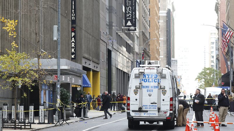 Police_closing_in_on_suspect_in_UnitedHealth_executives_murder - My Global News: Young Voices Police 'closing in on suspect' in UnitedHealth executive's murder