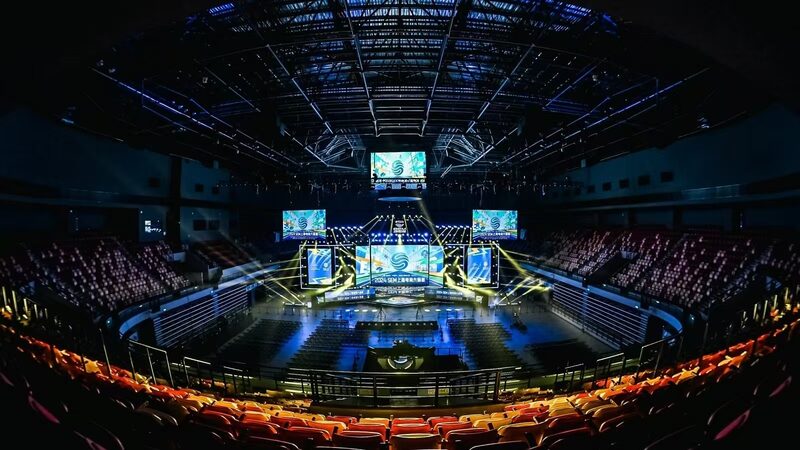 Epic Esports Battles Ignite at Shanghai Masters! 🎮 Shanghai E-Sports Masters underway with contests in four games video poster