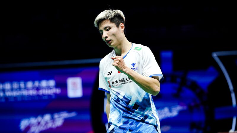 Shi Yuqi’s Big Win: China’s Badminton Star Advances to Semifinals! Shi Yuqi ousts Vitidsarn to advance to semifinals at BWF China Masters