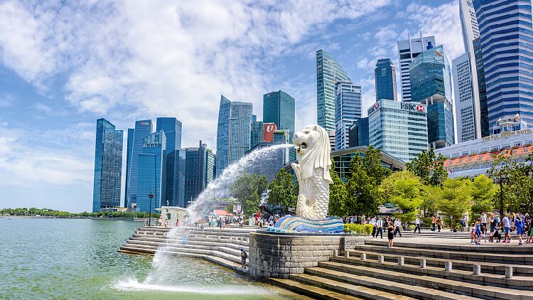 Singapore Offers Fun Dialect Classes for Migrant Workers! 🗣️ Singapore to offer Chinese dialect classes for migrant workers