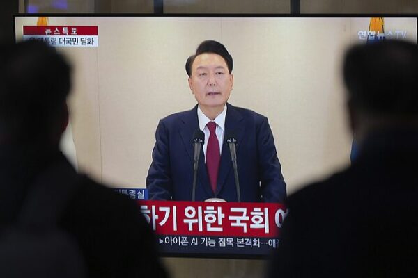 South Korean investigators seek arrest warrant for President Yoon