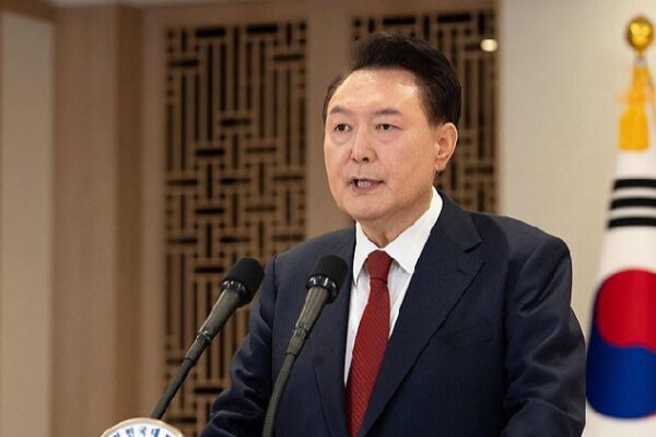 South Korea’s Ruling Party Leader Calls for President’s Impeachment π°π· South Korea's ruling party leader favors President Yoon's impeachment