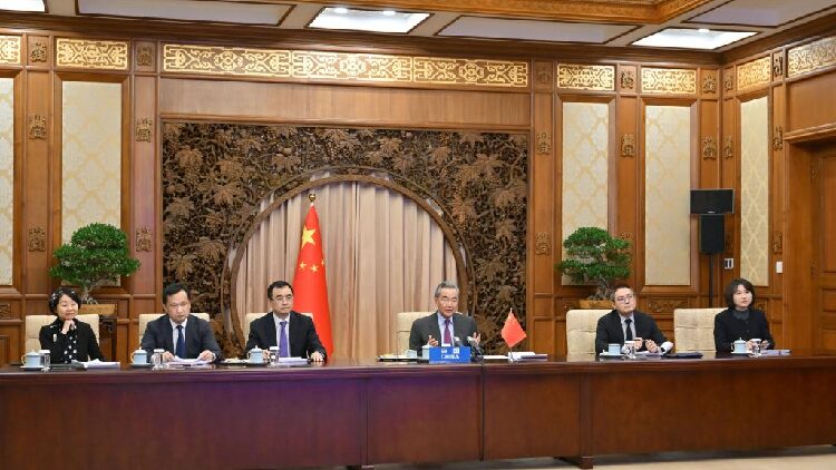 Building Friendship: Wang Yi Speaks at Asian Nations Meeting! 🌏 Wang Yi attends CICA foreign ministers' meeting