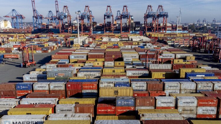 Why the World Needs to Work Together: The Story of Supply Chains π Why a cooperative global industrial & supply chains is urgently needed