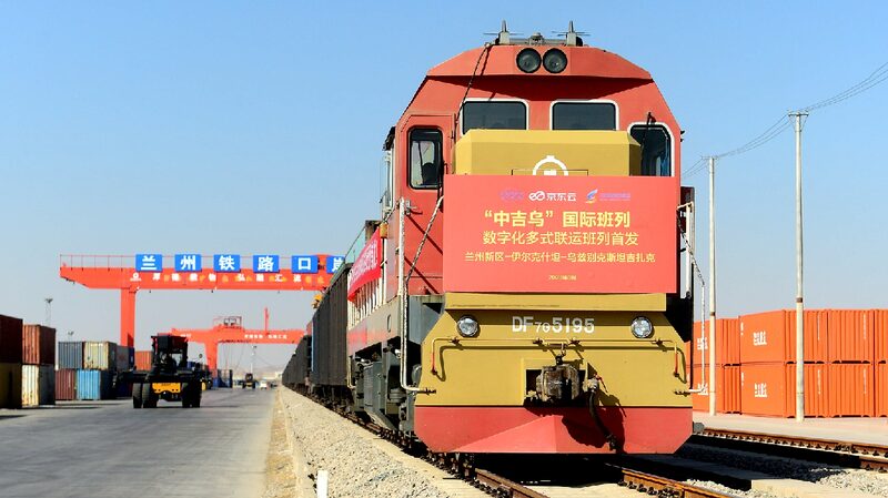 Xi congratulates inauguration of China-Kyrgyzstan-Uzbekistan railway