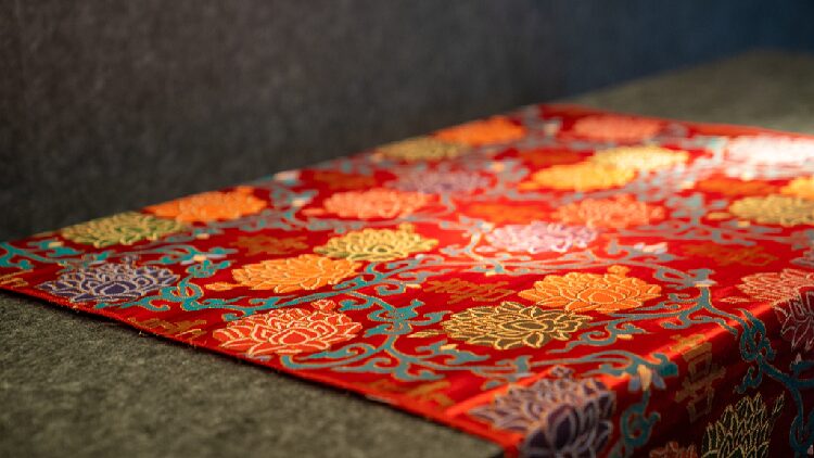 Yunjin brocade: A treasure on the international fashion stage