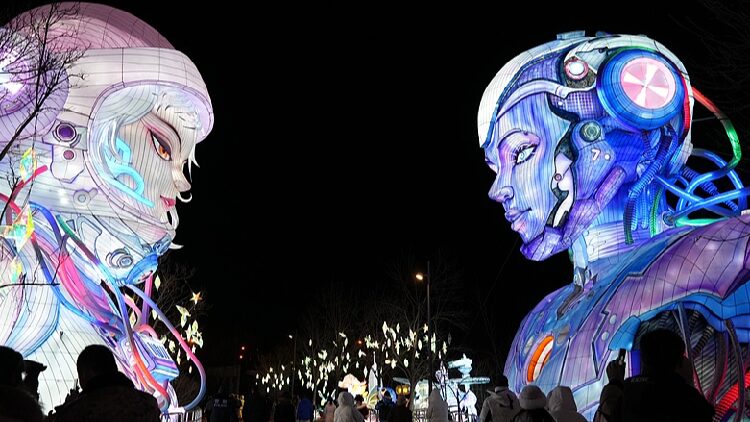 Zigong_lanterns_lighten_up_Beijings_night_for_New_Year - My Global News: Young Voices Zigong lanterns lighten up Beijing's night for New Year