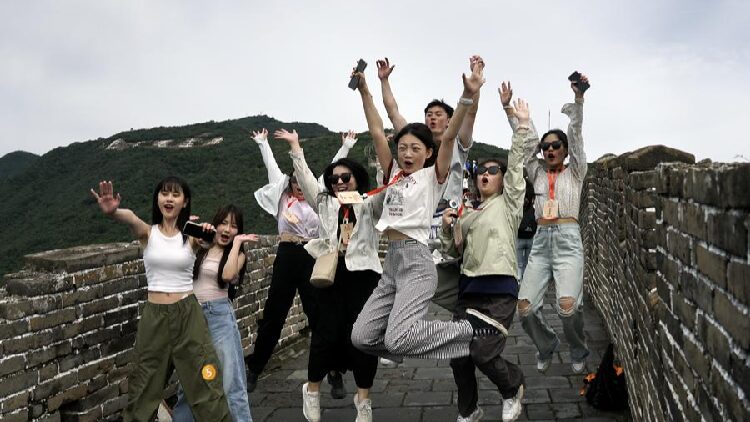 2024_Taiwan_residents_make_over_4_mln_trips_to_mainland_up_543 - My Global News: Young Voices 2024: Taiwan residents make over 4 mln trips to mainland, up 54.3%