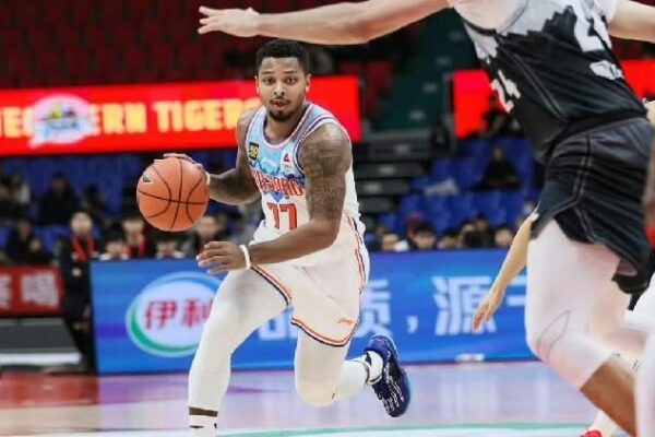 Basketball Thrills: Xinjiang Tigers and Zhejiang Lions Win Big! CBA: Xinjiang defeats Jilin, Zhejiang overcomes Liaoning