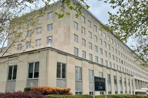 CNN’s Fareed Zakaria: Why the U.S. and China Should Be Friends π€ CNN host challenges U.S.'s confrontational approach to China