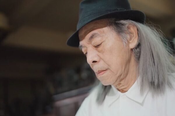 Cartoonist Tsai Chih-chung Brings Confucius’ Wisdom to Life Through Comics Cartoonist Tsai Chih-chung revives Confucian wisdom through art video poster