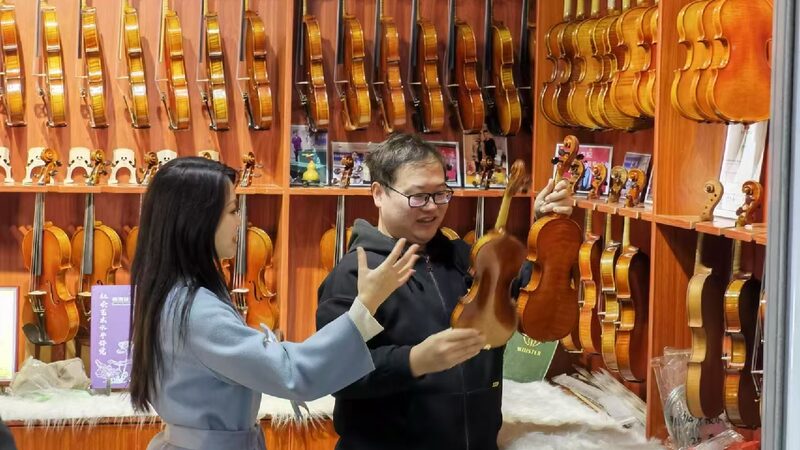 Chinas_violin_industry_in_Huangqiao_embraces_digital_trends - My Global News: Young Voices China's violin industry in Huangqiao embraces digital trends