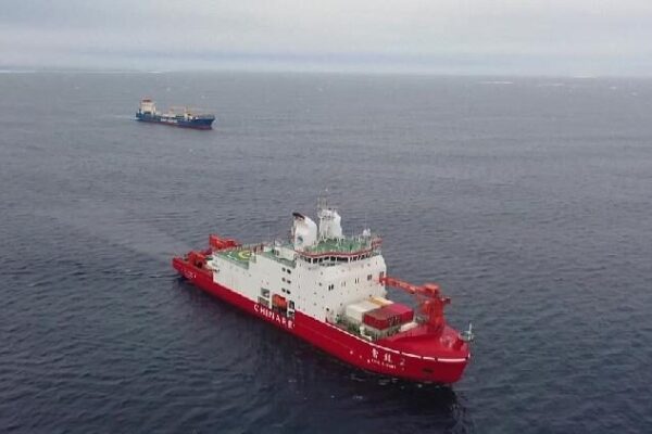 China’s Icebreaker Xuelong-2 Begins Cool Antarctic Adventure! ❄️🚢 Chinese icebreaker Xuelong-2 embarks on new oceanic research mission