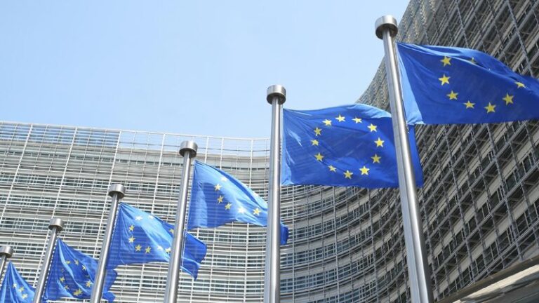 EU announces action plan to address auto industry challenges