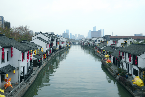 Celebrate the Year of the Snake on Wuxi’s Nanchang Street! ๐ Experience Wuxi's festive spirit on Nanchang Street