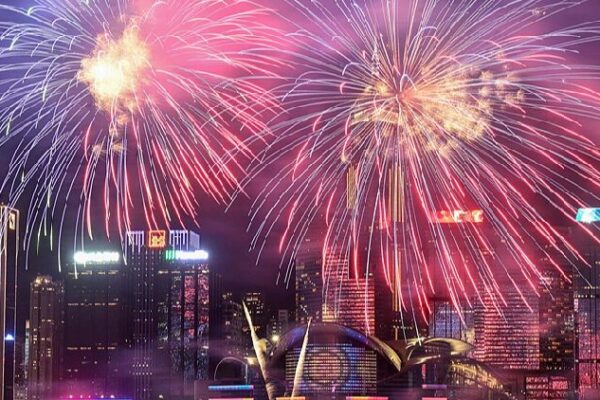 Hong Kong Lights Up the Sky with Spectacular Chinese New Year Fireworks! Hong Kong marks Chinese New Year with dazzling fireworks display