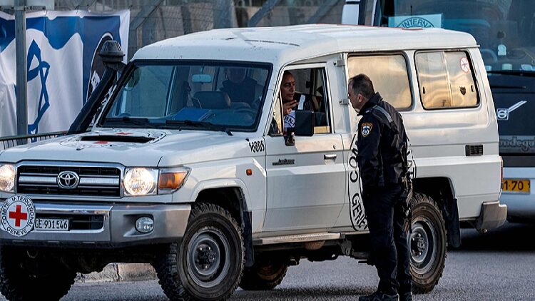 Israel releases 90 Palestinian prisoners in ceasefire swap