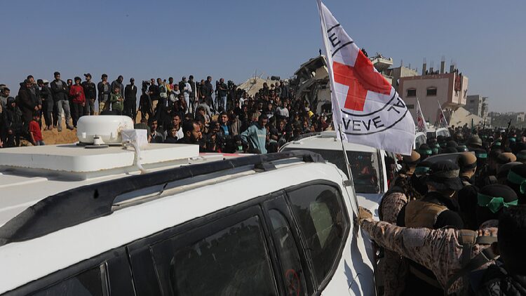 Israel resumes prisoner swap after chaotic hostage handover