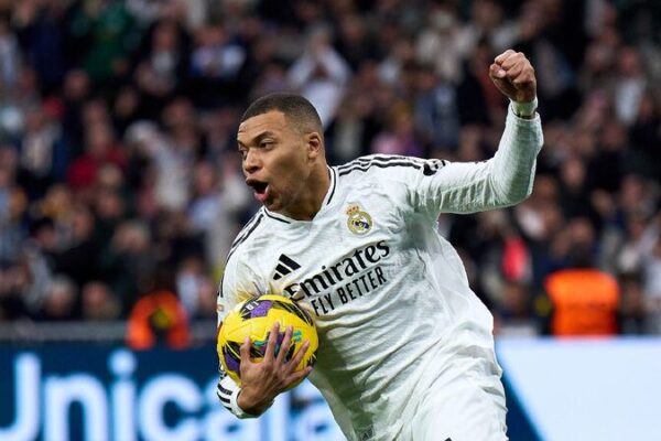 Mbappe Magic! Real Madrid Roar Back to Beat Las Palmas 4-1 Mbappe shines as Real Madrid surge from behind to stomp Las Palmas 4-1