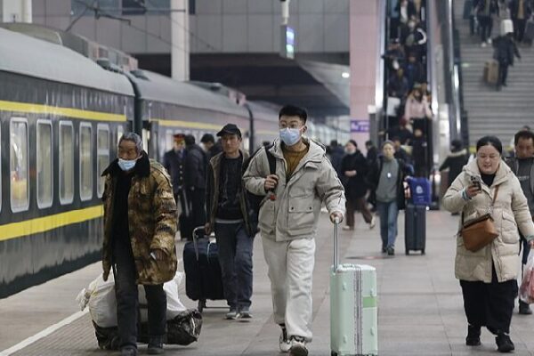 Over 200 mln train tickets sold for 2025 Spring Festival travel rush