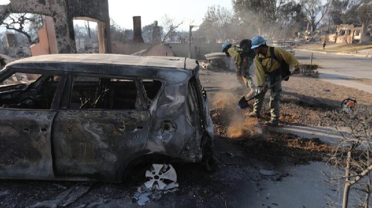 Prison_inmates_used_as_cheap_labor_to_fight_California_fires - My Global News: Young Voices Prison inmates used as cheap labor to fight California fires