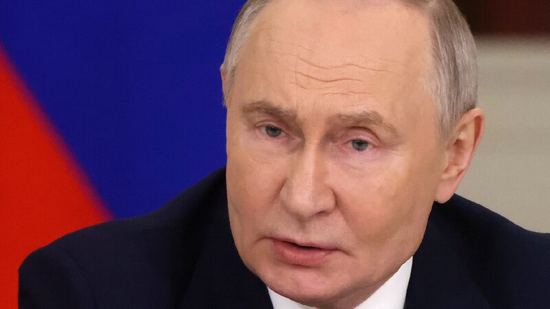 Putin open to Ukraine talks, cites Zelenskyy's ban as barrier