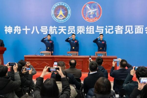 Shenzhou-18 Astronauts Share Their Space Adventure 🚀 Shenzhou-18 astronauts meet press after return from space