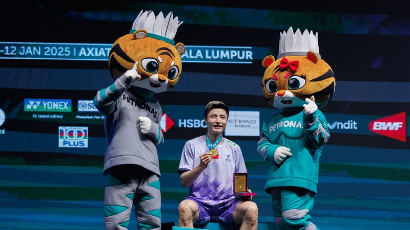 Shi Yuqi wins only title for China at BWF World Tour Malaysia Open