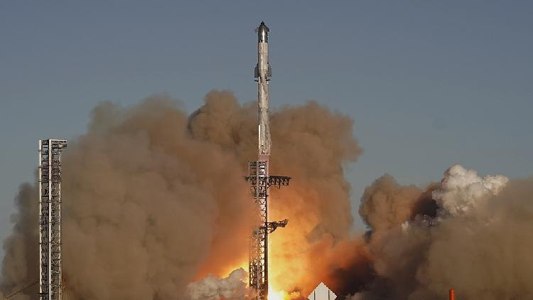 SpaceXs_Starship_explodes_in_the_7th_test_flight - My Global News: Young Voices SpaceX's Starship explodes in the 7th test flight