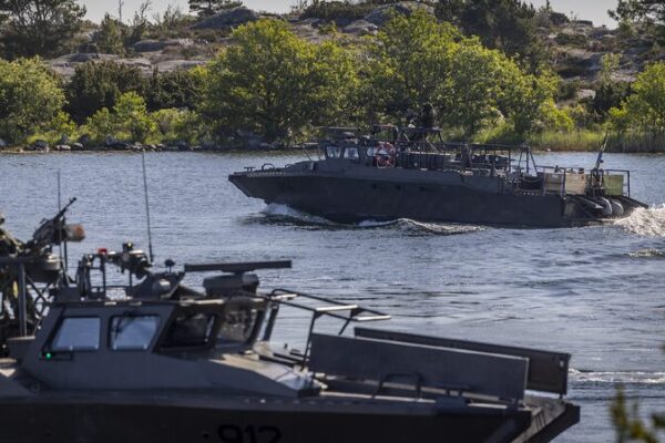 Underwater Cable Mystery: Ship Seized in Baltic Sea! ๐ข Sweden seizes ship suspected of damaging Baltic undersea cable