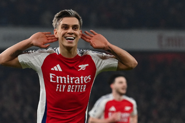 Trossard’s Goal Shines as Arsenal Triumphs Over Tottenham! Trossard seals derby win for Arsenal over Tottenham