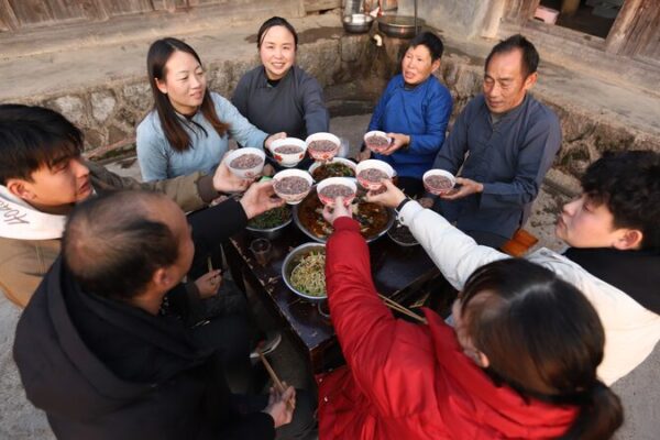 A Porridge Party! Laba Festival Lights Up Guizhou Province π Tujia community celebrates Laba Festival with warm traditions