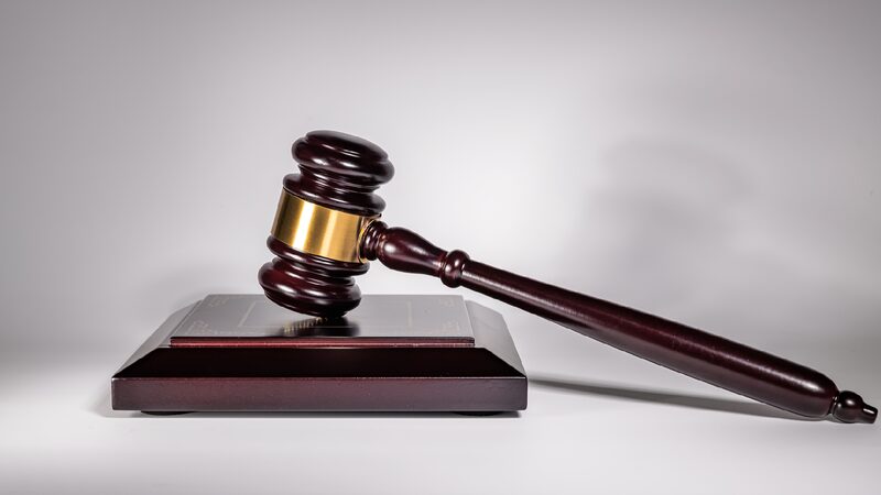 Xi urges law societies to further advance their role as bridges