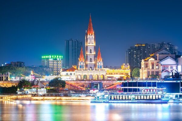 Discover the Yongjiang River: The Lifeline of Nanning City π Yongjiang River, the heartbeat of south China's Nanning