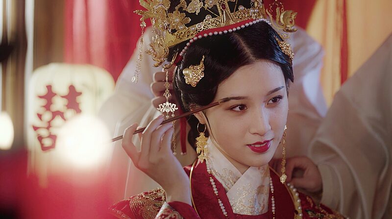 Chengdu makeup artist stuns with bridal looks video poster