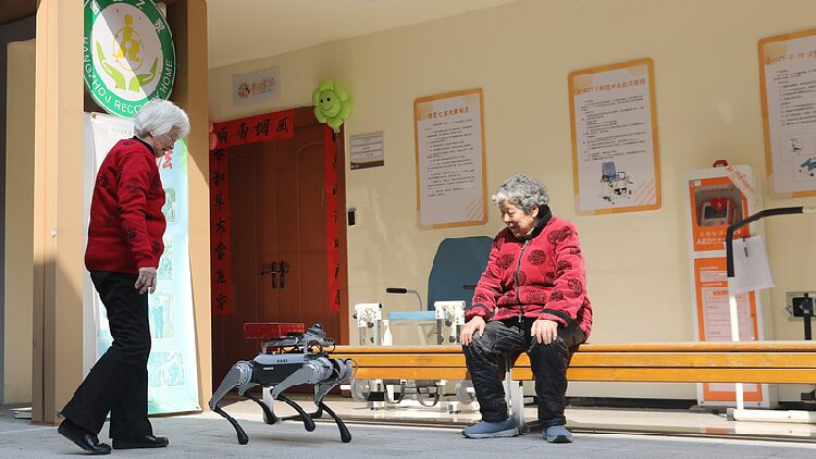 China_leads_global_effort_with_intl_standard_for_elderly-care_robots - My Global News: Young Voices China leads global effort with int'l standard for elderly-care robots