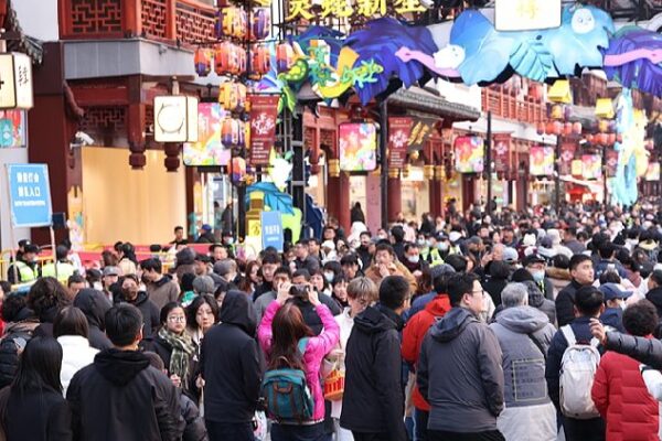 China’s Big Shopping Boom: Good News for Everyone! China says its consumption boom offers opportunities for all countries
