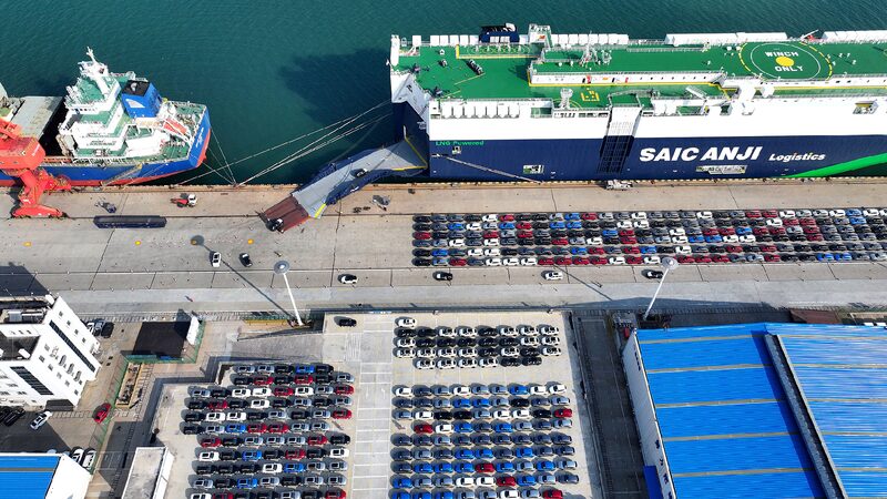 China's annual trade in services exceeds $1 trillion